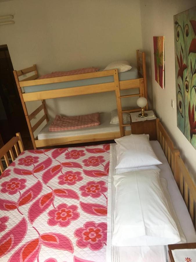 Hostel-Sezanalokev B&B Luaran gambar